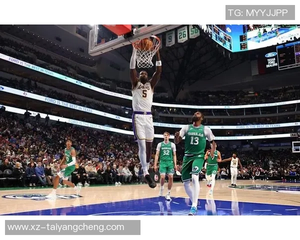 亚当斯防挡拆表现出色每回合失分仅067分与艾顿并列中锋第二佳